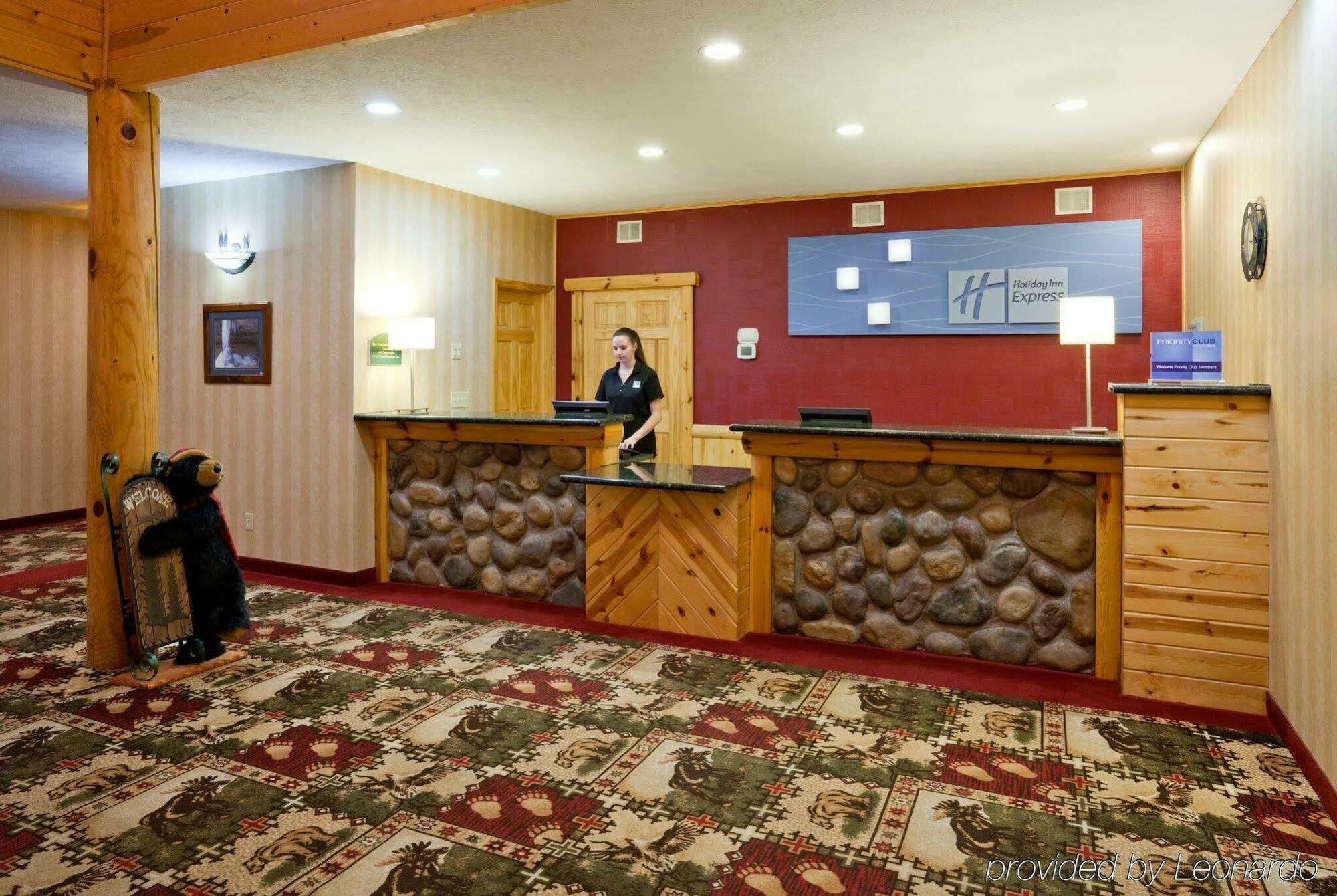 Holiday Inn Express Munising-Lakeview, An Ihg Hotel Интериор снимка